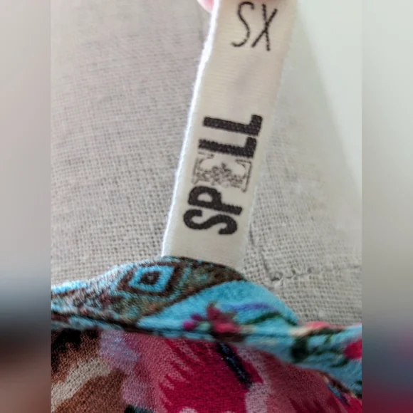 Babushka Blouse - Picture 4 of 6